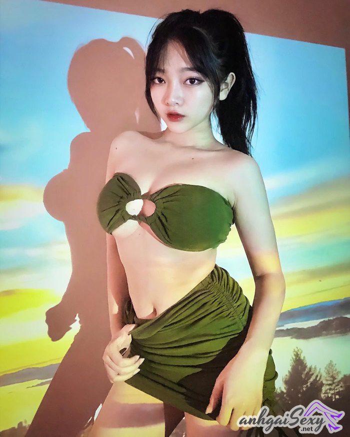 Linh Chi Model