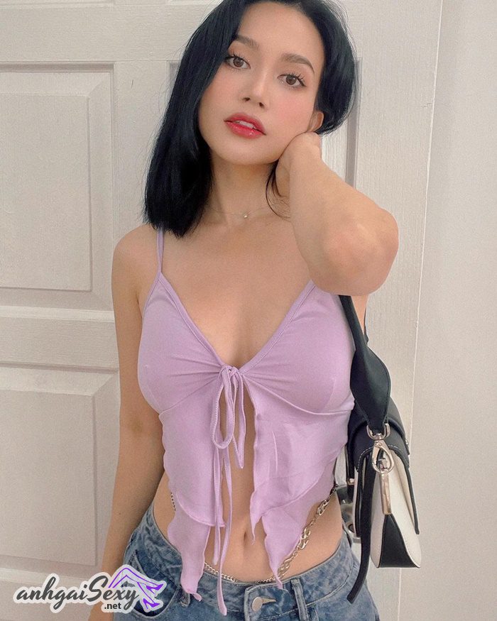 Si Thanh Bikini